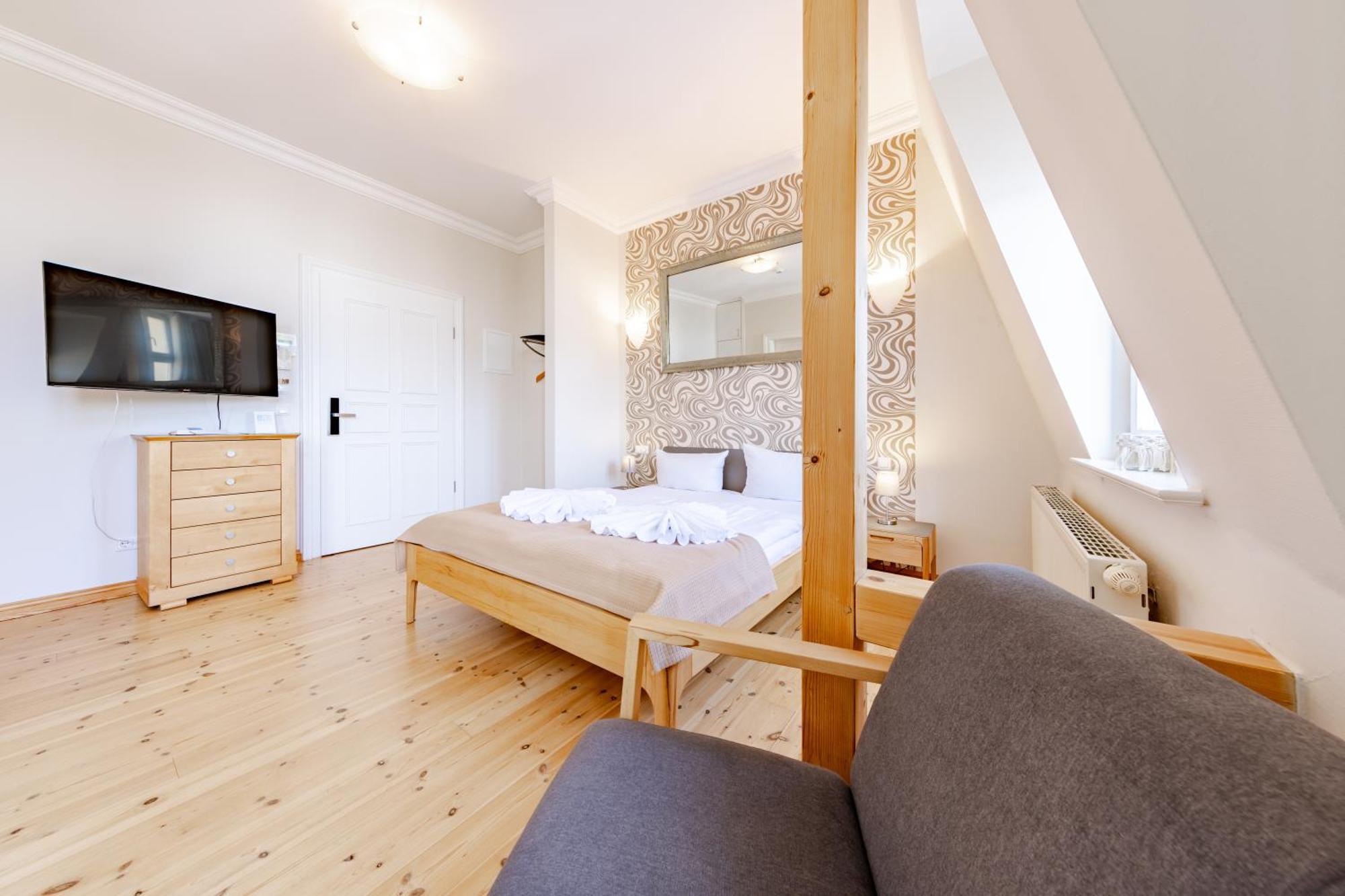 Glaeser Apartment
