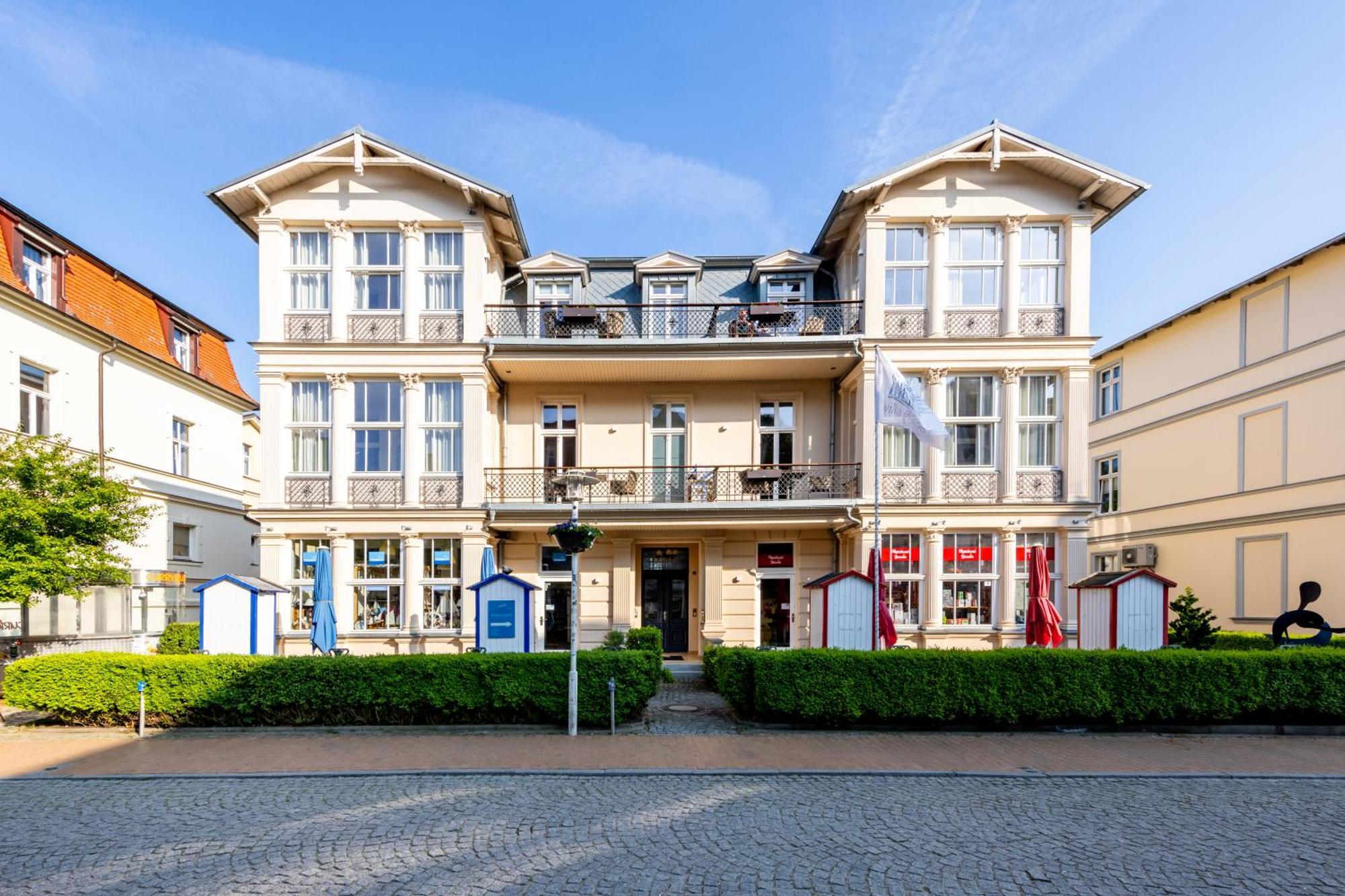 Glaeser Apartment